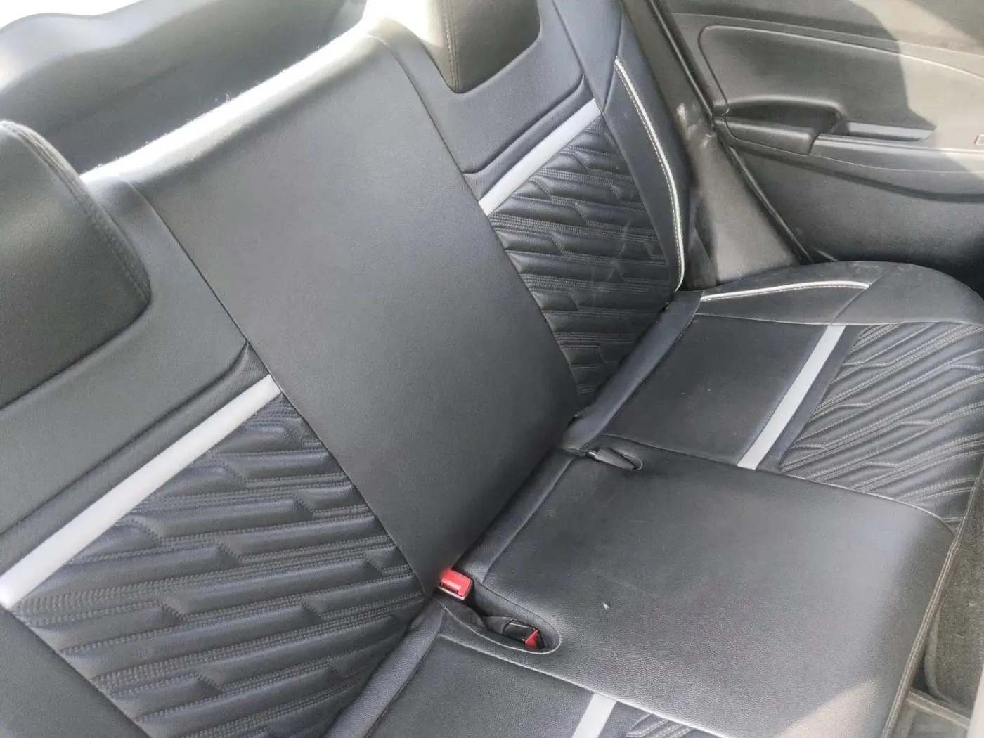 2023 Maruti Swift LXI, Petrol, Manual, 40,034 km, interior