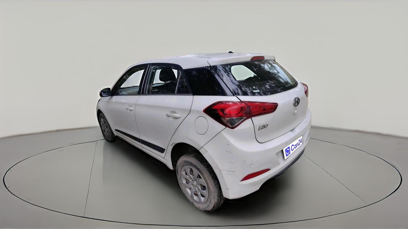2016 Hyundai Elite i20 SPORTZ 1.2, CNG, Manual, 1,02,788 km, exterior
