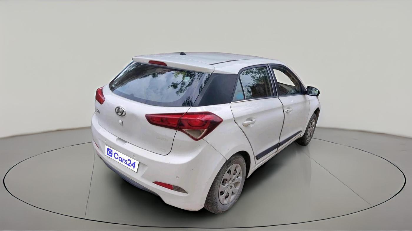 2016 Hyundai Elite i20 SPORTZ 1.2, CNG, Manual, 1,02,788 km, exterior