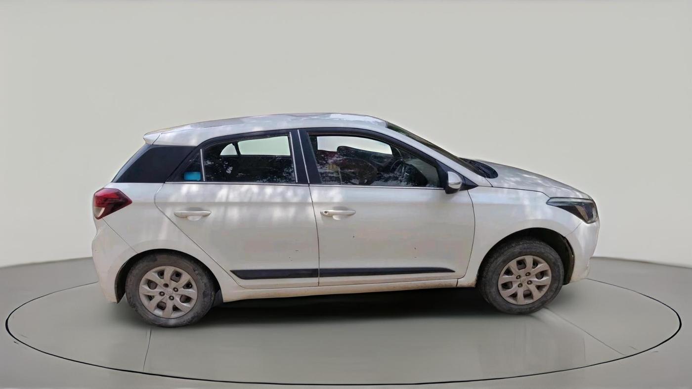 2016 Hyundai Elite i20 SPORTZ 1.2, CNG, Manual, 1,02,788 km, exterior