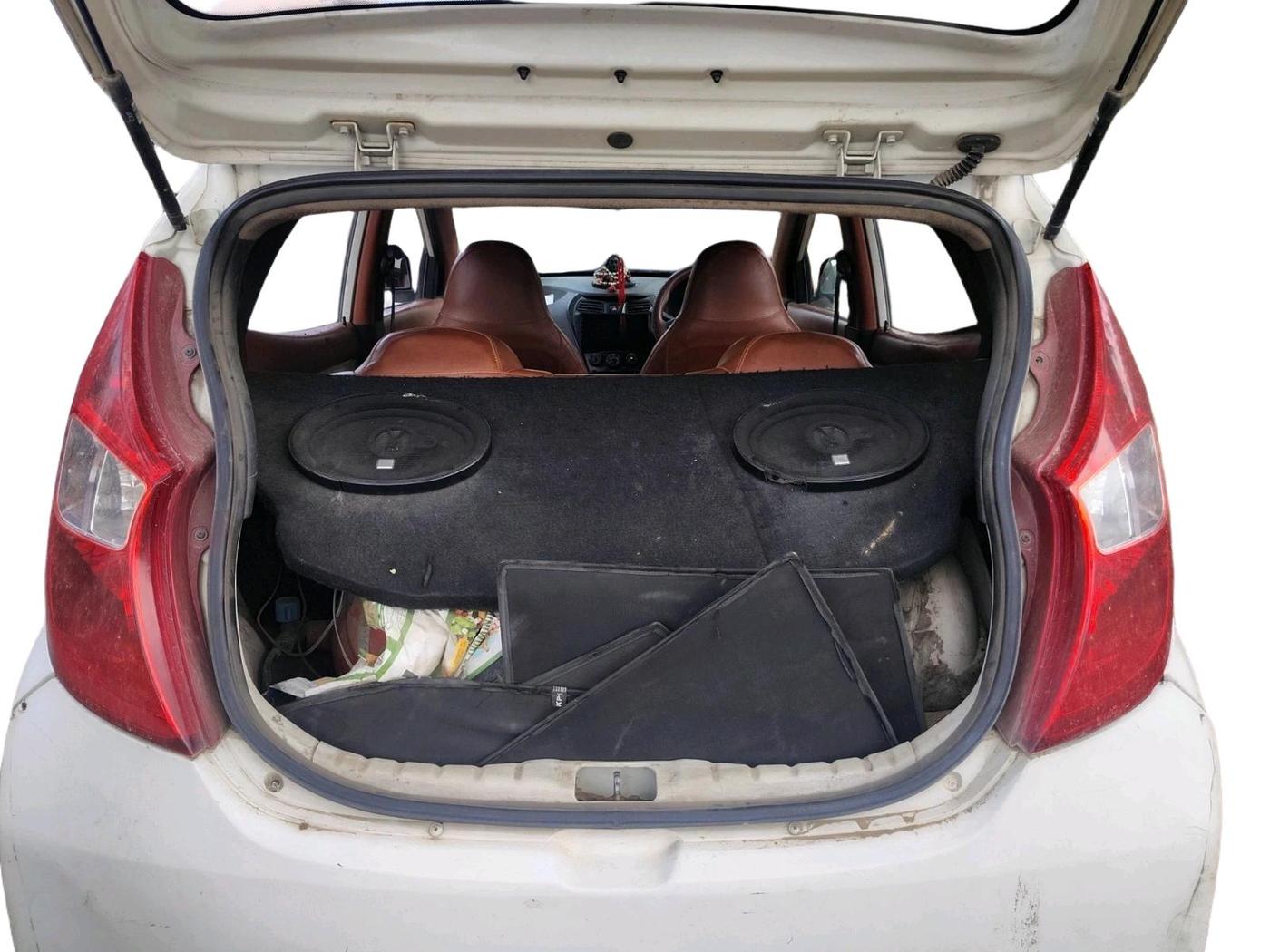 2014 Hyundai Eon D-LITE+, CNG, Manual, 1,07,318 km, exterior