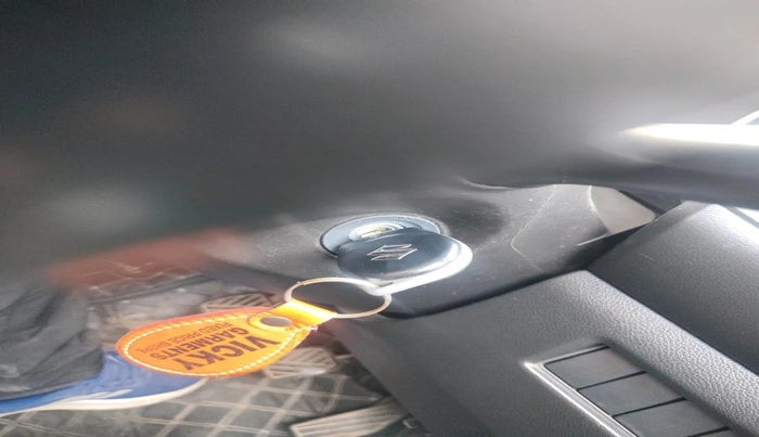 2023 Maruti Swift VXI, Petrol, Manual, 32,849 km, interior