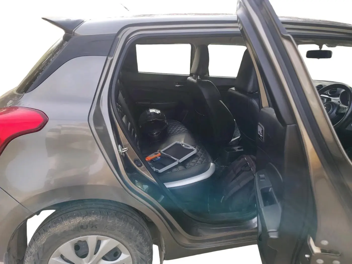 2023 Maruti Swift VXI, Petrol, Manual, 32,849 km, interior