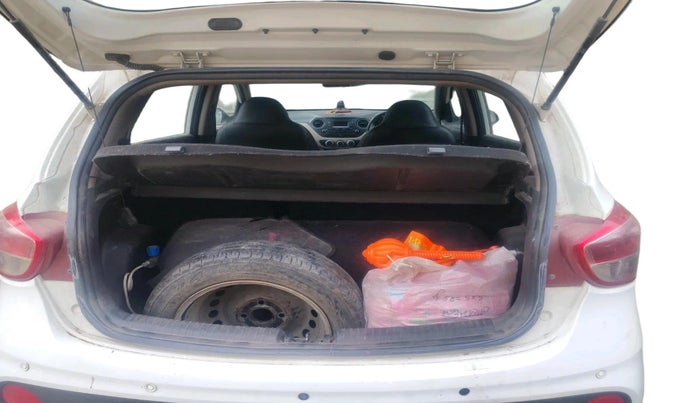 2018 Hyundai Grand i10 MAGNA 1.2 KAPPA VTVT, CNG, Manual, 71,552 km, exterior