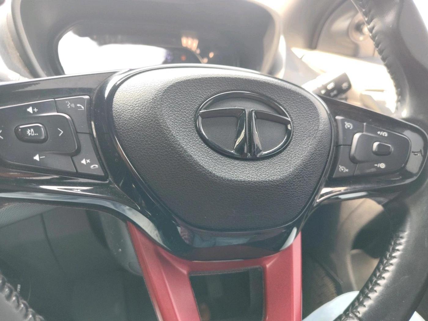 2023 Tata NEXON XZA PLUS LUX SUNROOF RED DARK DIESEL, Diesel, Automatic, 56,902 km, interior