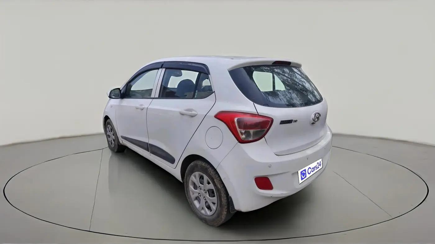 2013 Hyundai Grand i10 MAGNA 1.2 KAPPA VTVT, Petrol, Manual, 1,16,500 km, exterior