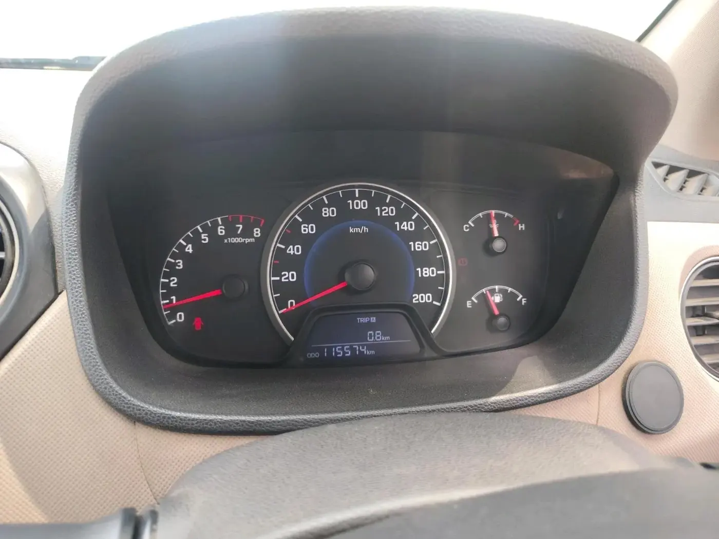 2013 Hyundai Grand i10 MAGNA 1.2 KAPPA VTVT, Petrol, Manual, 1,16,500 km, interior