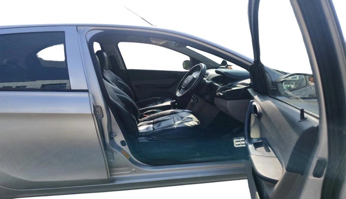 2017 Tata Tiago XE PETROL, CNG, Manual, 1,88,701 km, interior