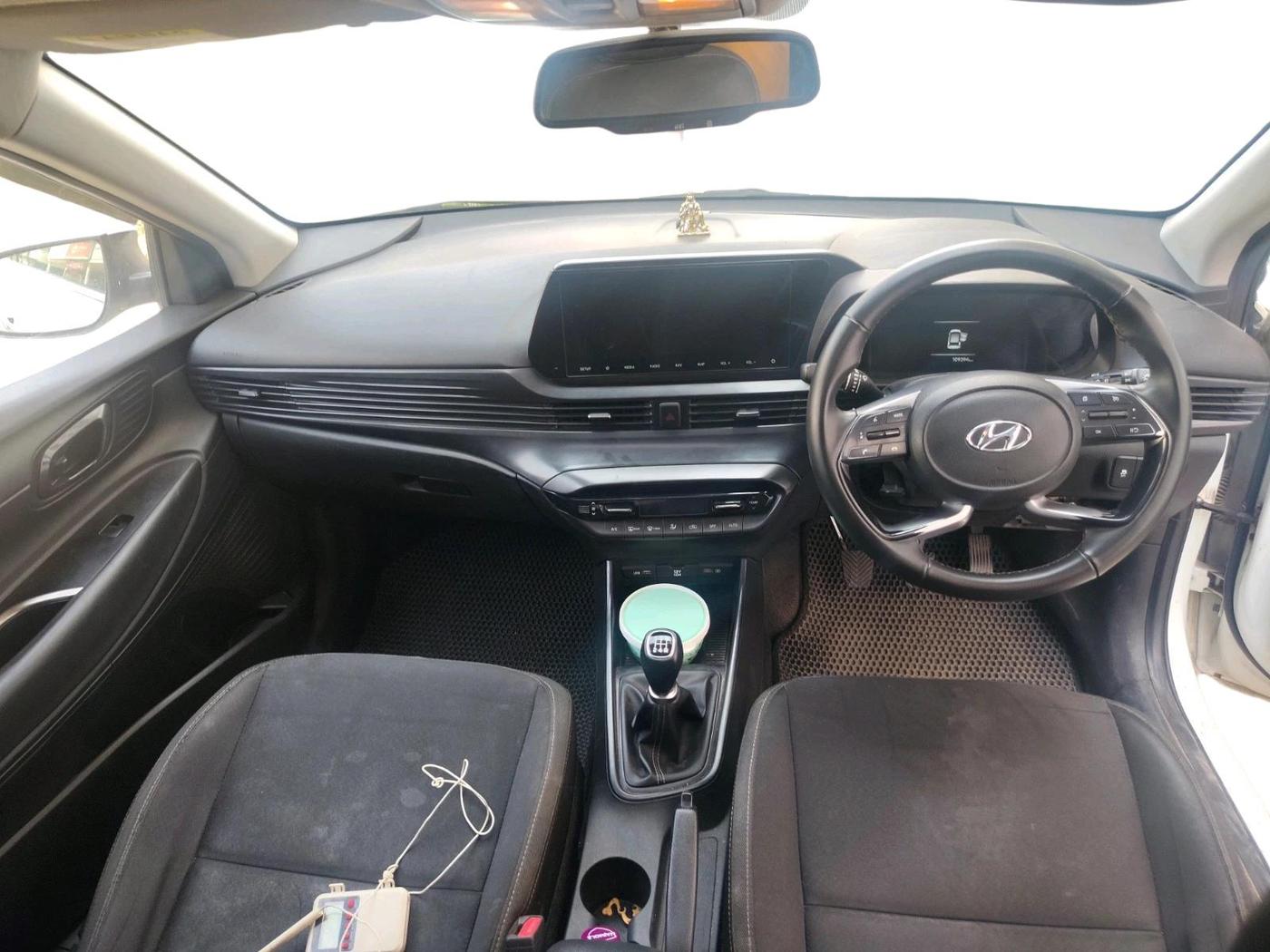 2020 Hyundai NEW I20 ASTA (O) 1.2 MT, Petrol, Manual, 1,13,000 km, interior