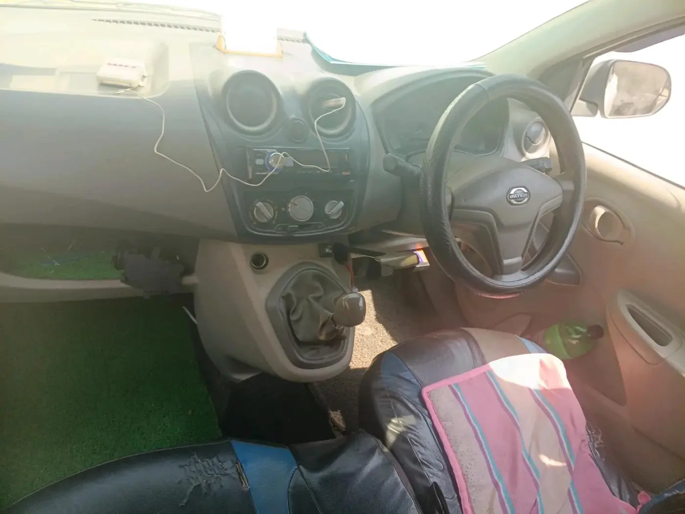 2015 Datsun Go Plus T, CNG, Manual, 1,33,500 km, interior