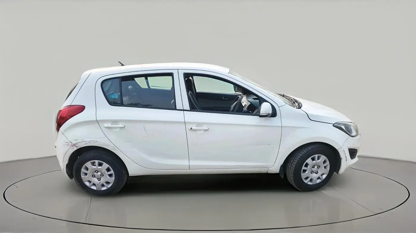 2013 Hyundai i20 MAGNA (O) 1.2, Petrol, Manual, 29,145 km, exterior