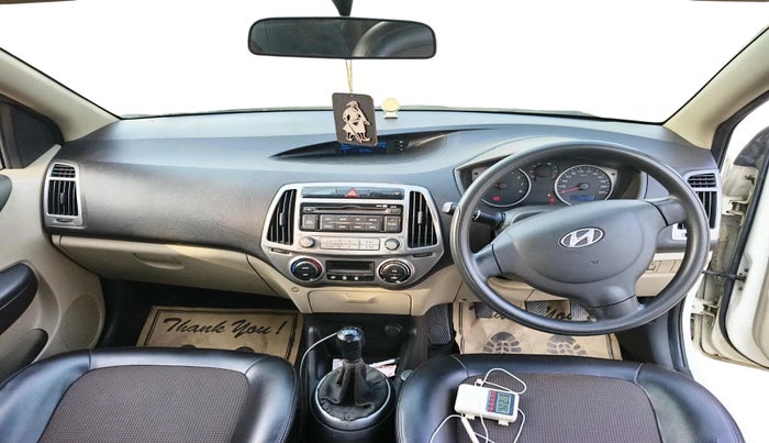 2013 Hyundai i20 MAGNA (O) 1.2, Petrol, Manual, 29,145 km, interior