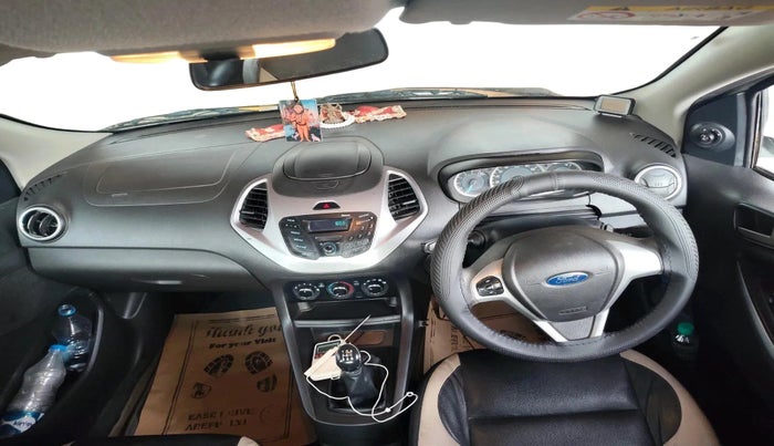 2015 Ford New Figo TREND 1.5L DIESEL, Diesel, Manual, 1,26,979 km, interior