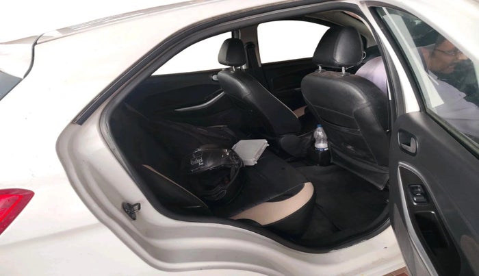 2015 Ford New Figo TREND 1.5L DIESEL, Diesel, Manual, 1,26,979 km, interior