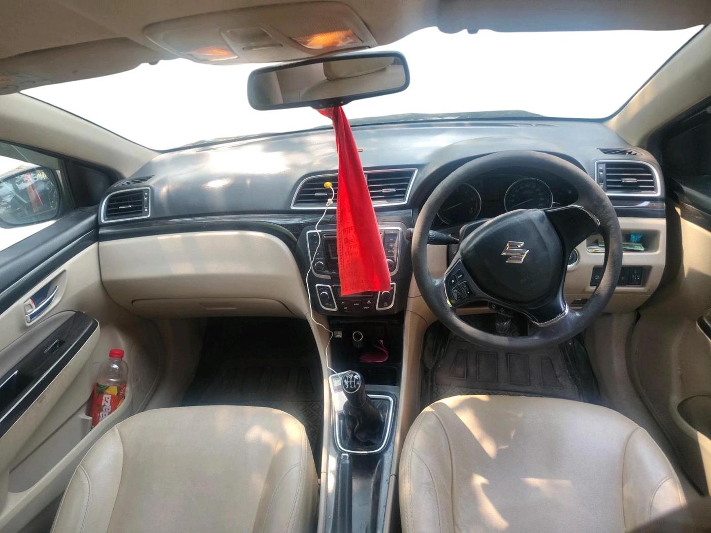 2017 Maruti Ciaz ZETA DIESEL 1.3, Diesel, Manual, 96,667 km, interior