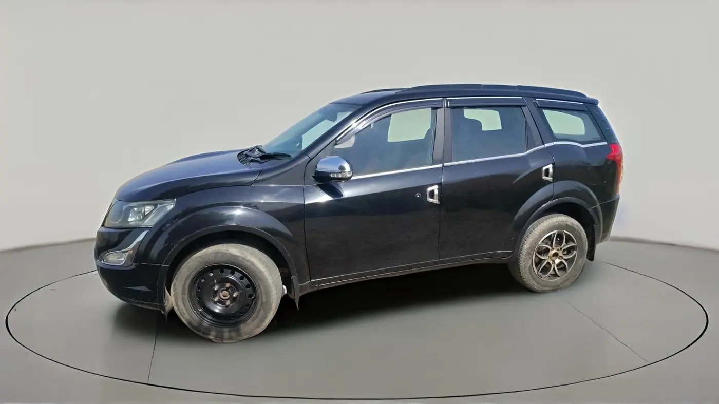2016 Mahindra XUV500 W6 1.99, Diesel, Manual, 1,78,847 km, exterior
