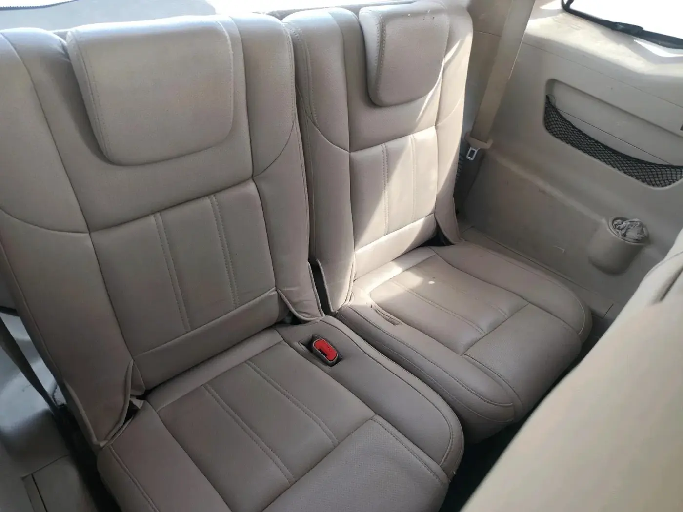 2016 Mahindra XUV500 W6 1.99, Diesel, Manual, 1,78,847 km, interior