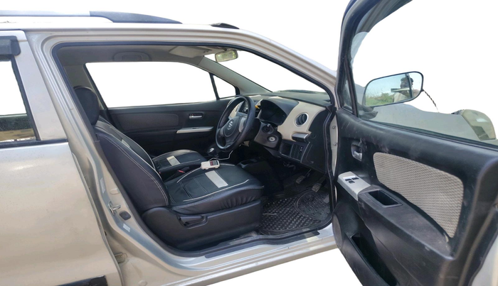 2016 Maruti Wagon R 1.0 LXI, Petrol, Manual, 81,127 km, interior