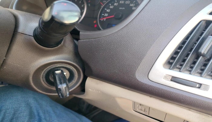 2011 Hyundai i20 SPORTZ 1.2, Petrol, Manual, 1,43,270 km, interior