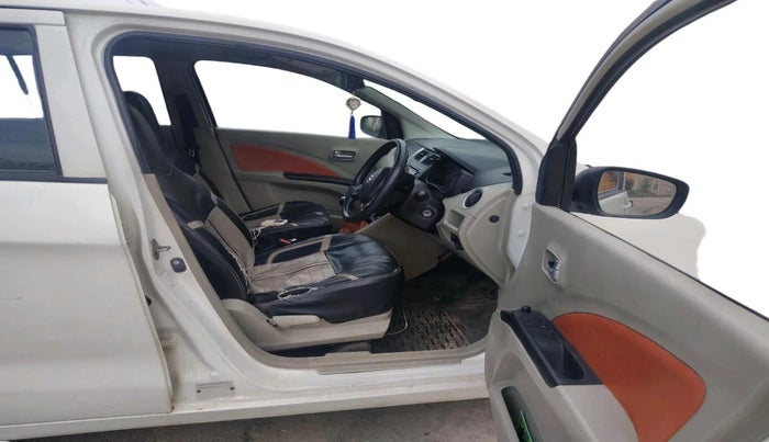 2014 Maruti Celerio ZXI, CNG, Manual, 1,35,703 km, interior