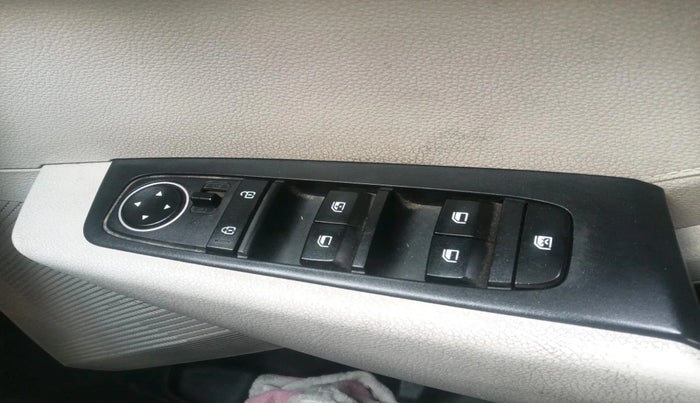 2022 KIA CARENS PRESTIGE 1.5 PETROL 7 STR, Petrol, Manual, 56,172 km, interior