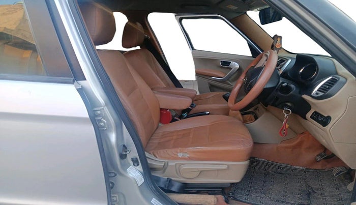 2016 Mahindra TUV300 T8, Diesel, Manual, 61,190 km, interior