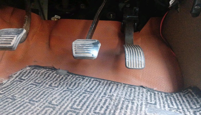 2016 Mahindra TUV300 T8, Diesel, Manual, 61,190 km, interior