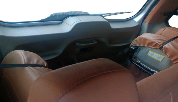 2016 Mahindra TUV300 T8, Diesel, Manual, 61,190 km, interior