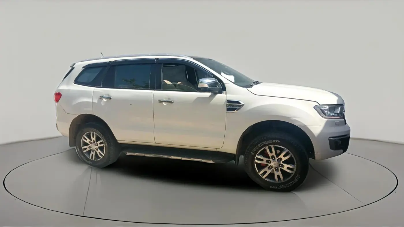 2016 Ford Endeavour TITANIUM 3.2 4X4 AT, Diesel, Automatic, 1,26,310 km, exterior