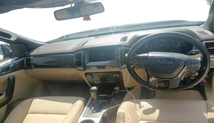 2016 Ford Endeavour TITANIUM 3.2 4X4 AT, Diesel, Automatic, 1,26,310 km, interior