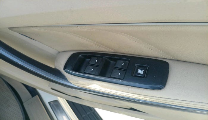 2016 Ford Endeavour TITANIUM 3.2 4X4 AT, Diesel, Automatic, 1,26,310 km, interior