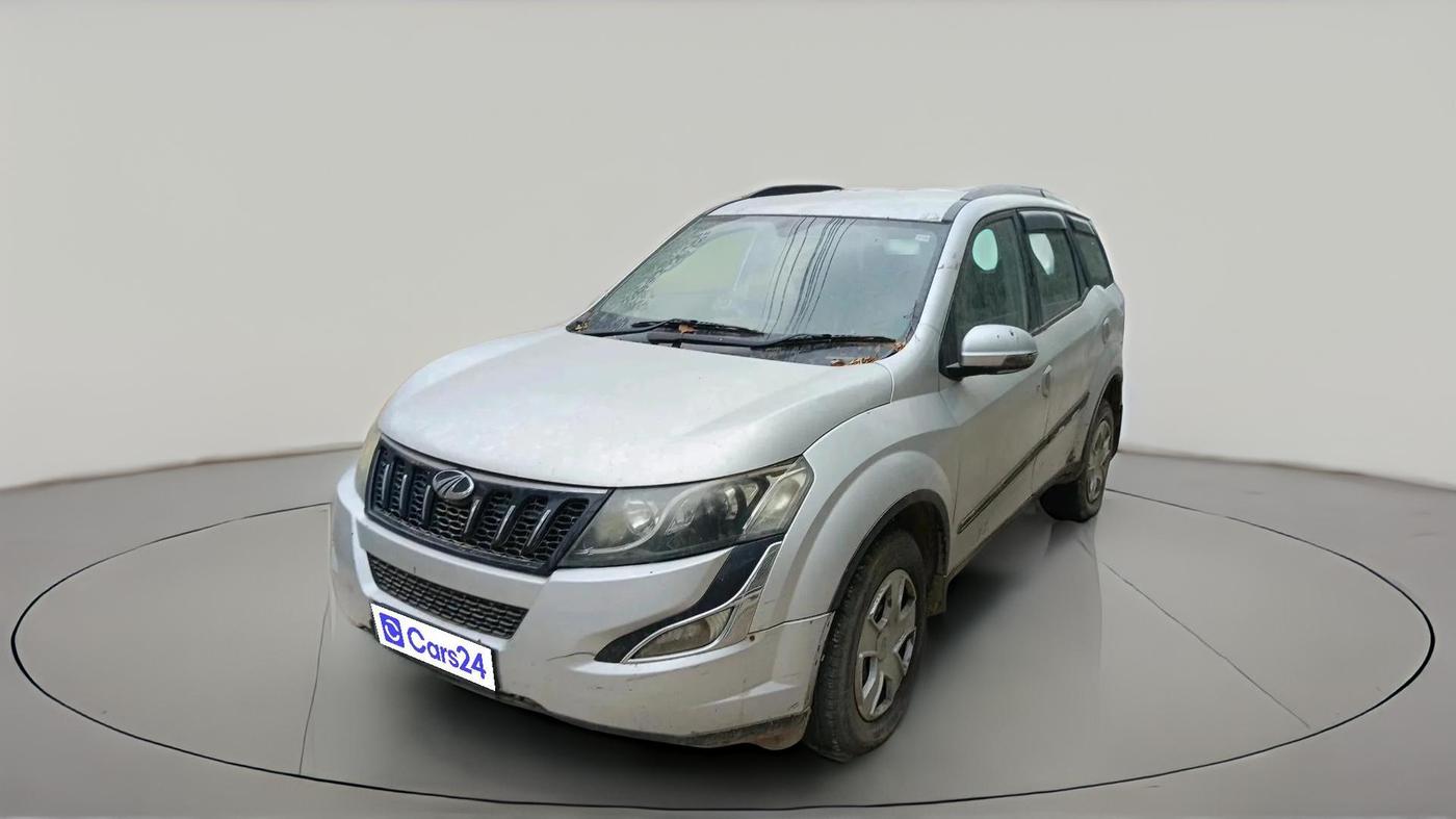 2016 Mahindra XUV500 W10 1.99, Diesel, Manual, 93,533 km, exterior