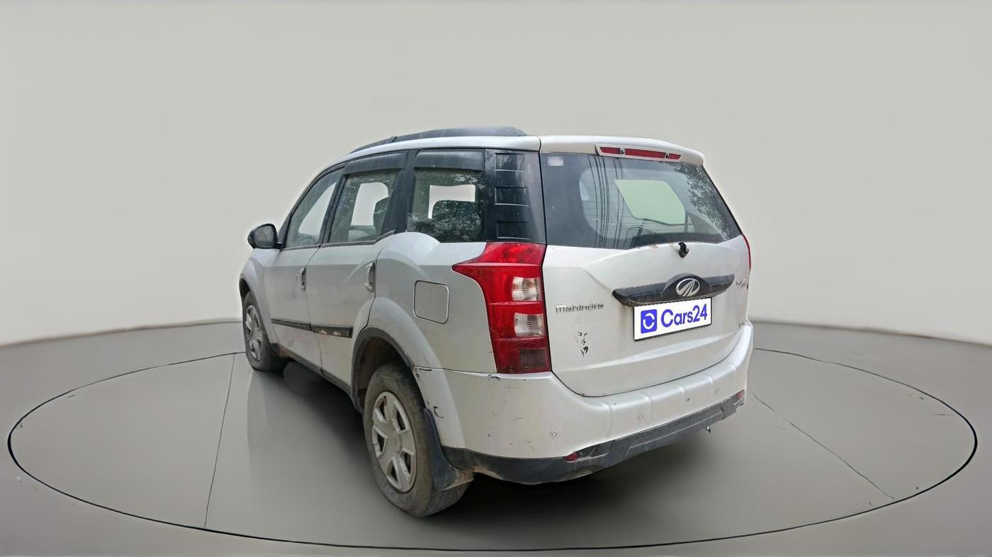 2016 Mahindra XUV500 W10 1.99, Diesel, Manual, 93,533 km, exterior