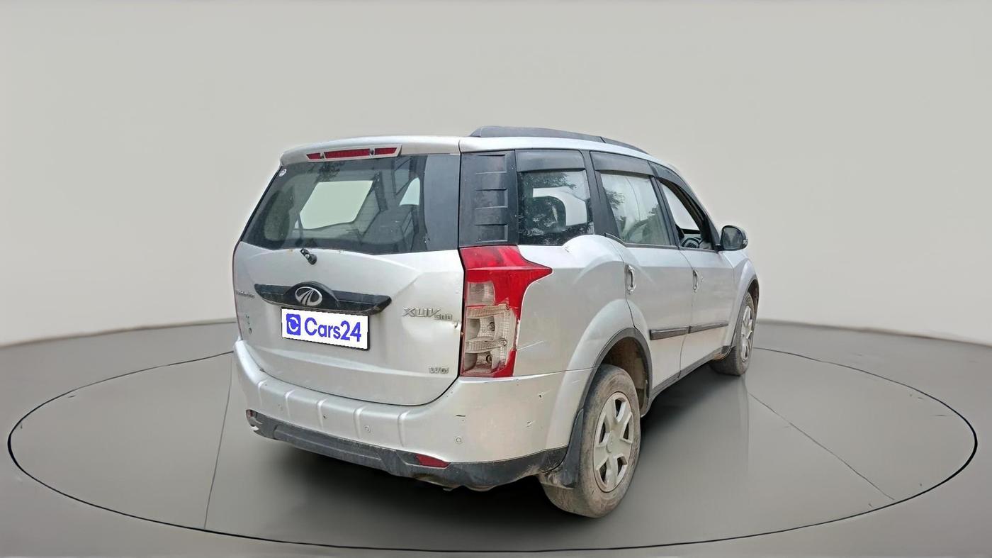 2016 Mahindra XUV500 W10 1.99, Diesel, Manual, 93,533 km, exterior