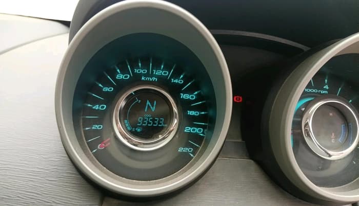 2016 Mahindra XUV500 W10 1.99, Diesel, Manual, 93,533 km, interior