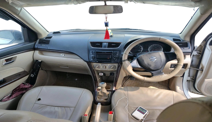 2016 Maruti Swift Dzire VXI, CNG, Manual, 1,00,656 km, interior