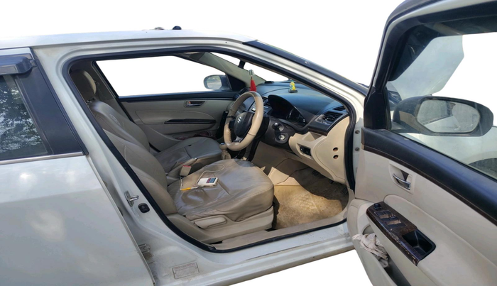 2016 Maruti Swift Dzire VXI, CNG, Manual, 1,00,656 km, interior