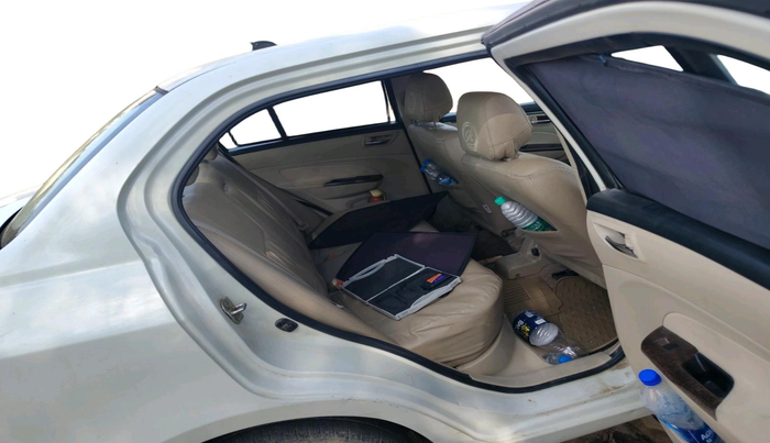 2016 Maruti Swift Dzire VXI, CNG, Manual, 1,00,656 km, interior