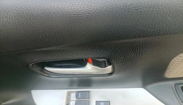 2018 Maruti Wagon R 1.0 LXI CNG, CNG, Manual, 1,08,575 km, interior