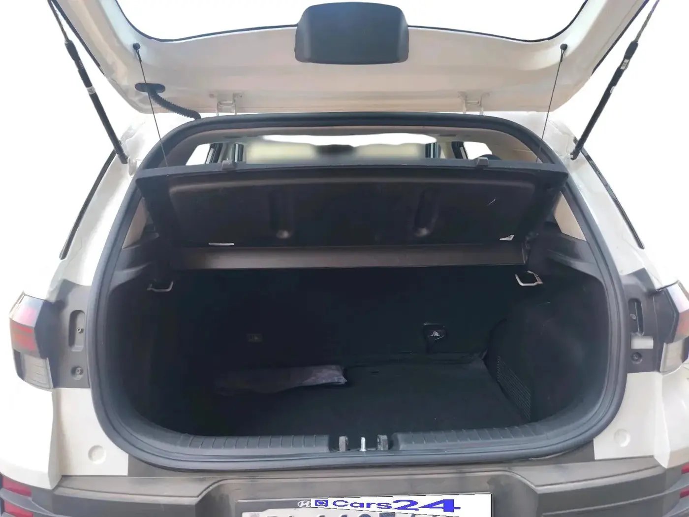 2025 Hyundai VENUE S Plus 1.2 Petrol MT, Petrol, Manual, 8,111 km, exterior