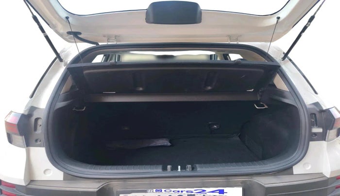 2025 Hyundai VENUE S Plus 1.2 Petrol MT, Petrol, Manual, 8,111 km, exterior