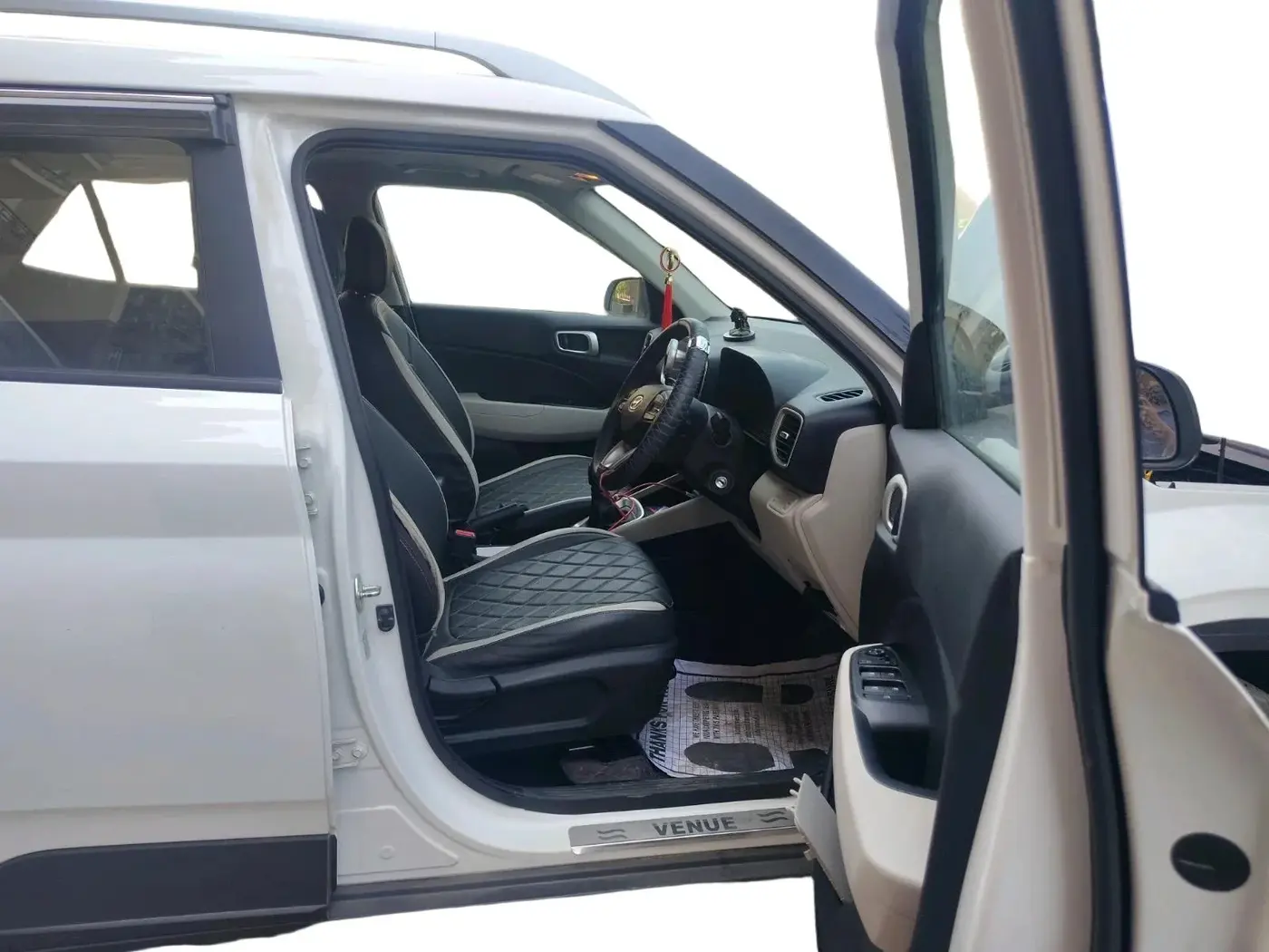2025 Hyundai VENUE S Plus 1.2 Petrol MT, Petrol, Manual, 8,111 km, interior