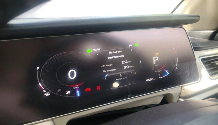 2023 Mahindra XUV700 AX 7 D AT 7 STR, Diesel, Automatic, 47,238 km, interior