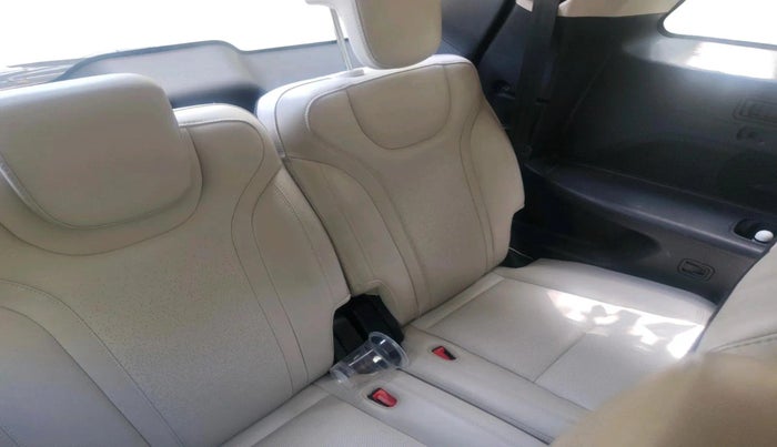 2023 Mahindra XUV700 AX 7 D AT 7 STR, Diesel, Automatic, 47,238 km, interior