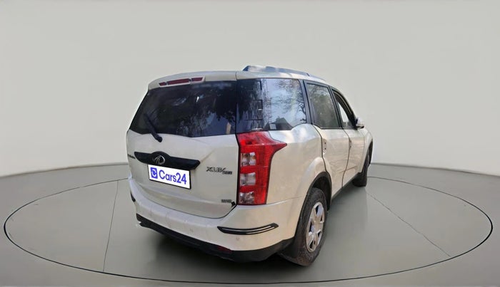 2016 Mahindra XUV500 W6, Diesel, Manual, 56,237 km, exterior