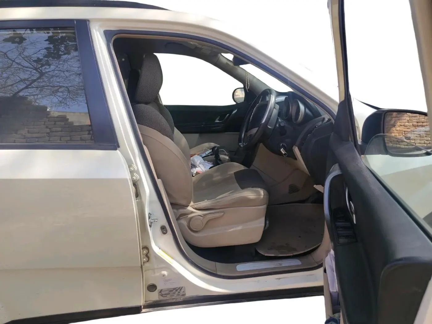 2016 Mahindra XUV500 W6, Diesel, Manual, 56,237 km, interior