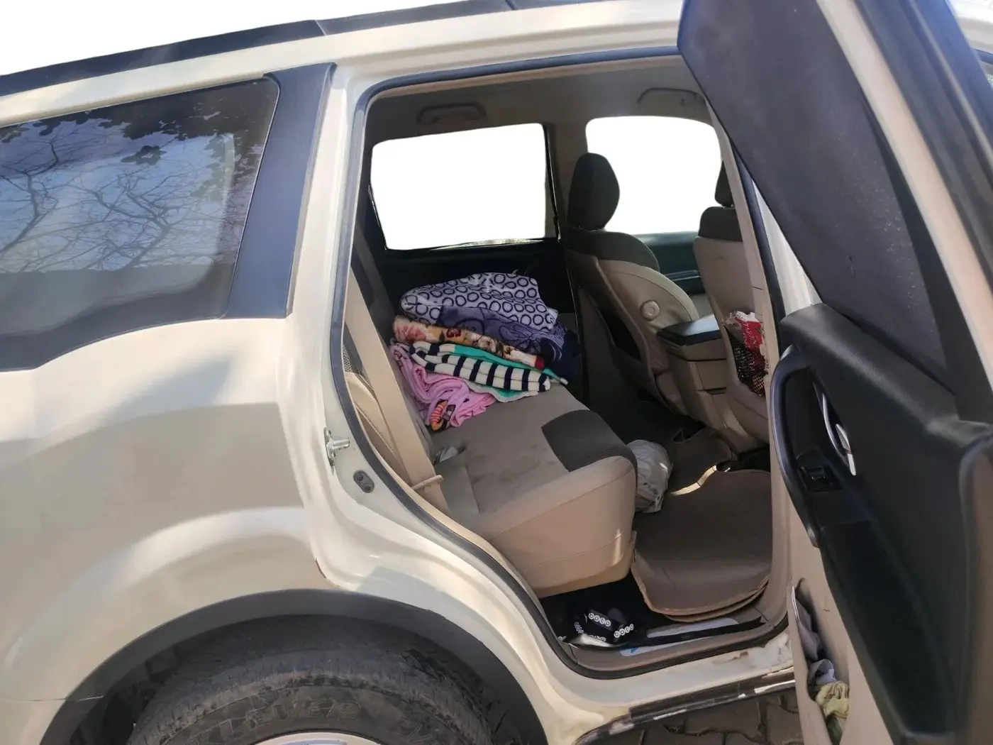 2016 Mahindra XUV500 W6, Diesel, Manual, 56,237 km, interior