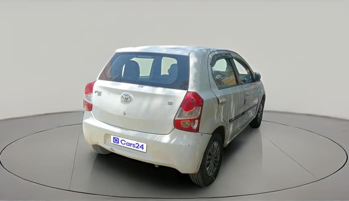 2016 Toyota Etios Liva G, CNG, Manual, 1,12,857 km, exterior