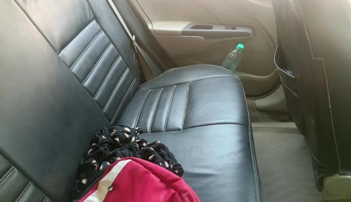 2016 Toyota Etios Liva G, CNG, Manual, 1,12,857 km, interior
