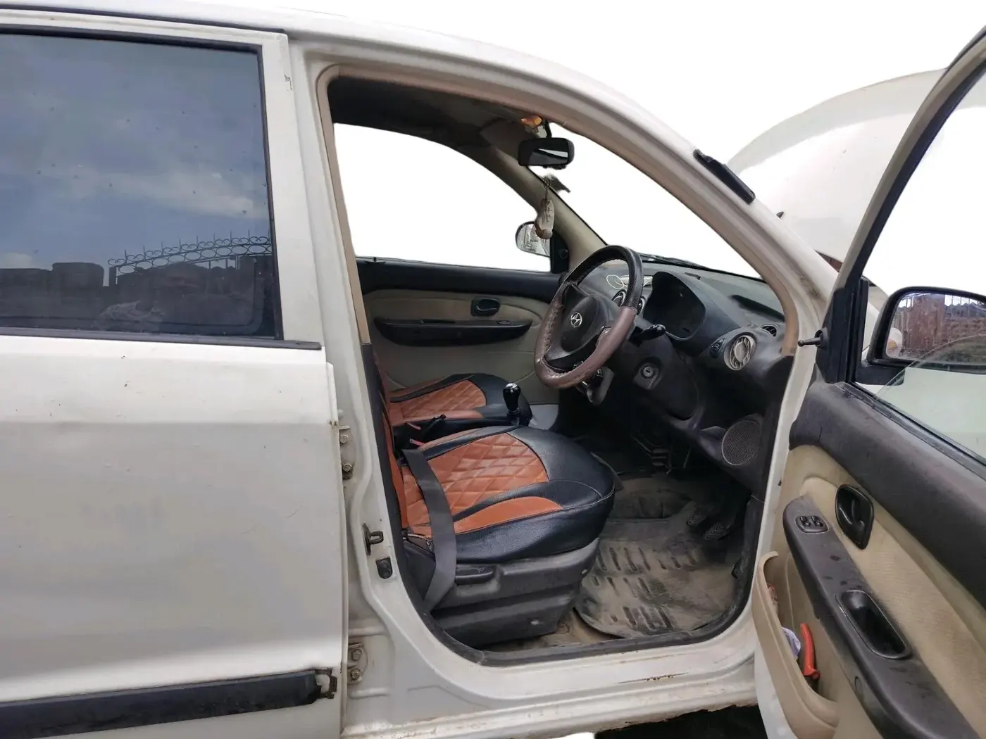 2013 Hyundai Santro Xing GL PLUS, CNG, Manual, 1,38,755 km, interior